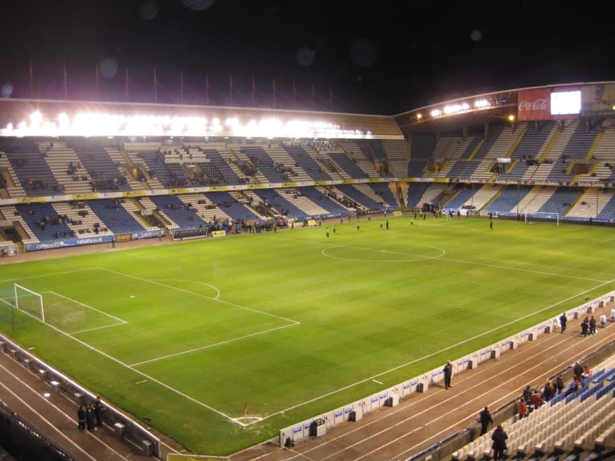 Campo e arquibancadas do Estádio de Riazor durante Galiza x Irã.