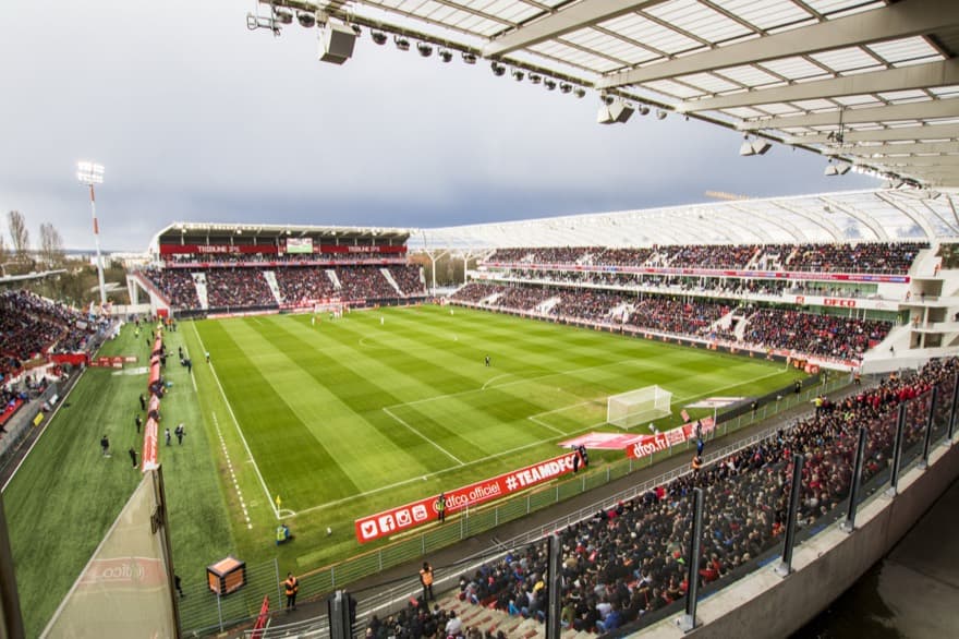 Le stade Gaston Gerard vue depuis la tribune Delin (SUD)