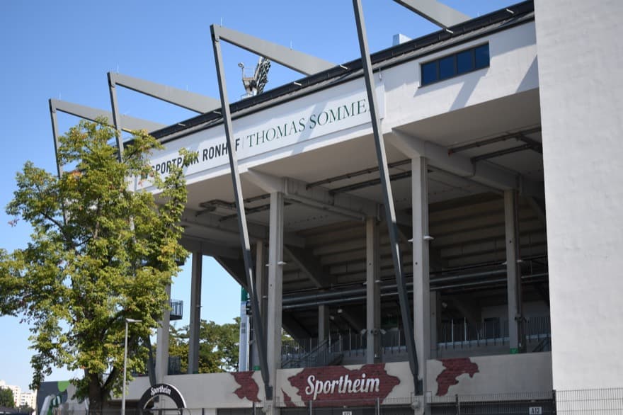 Das Stadion der SpVgg Greuther Fürth, der Sportpark Ronhof Thomas Sommer