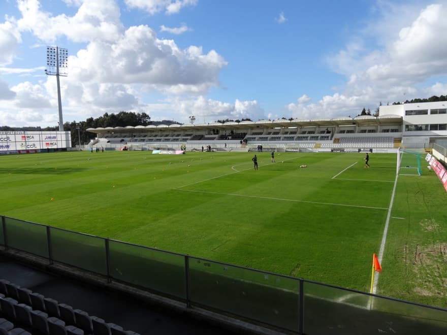 Blick auf die Haupttribüne - Estádio Comendador Joaquim de Almeida Freitas