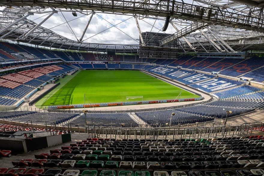 Heinz von Heiden Arena, compartilhada pelo TSV Havelse com o Hannover 96 enquanto o Eilenriedestadion não é homologado para a 3. Liga.