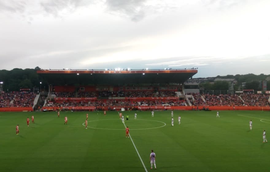 O Estadi Montilivi durante uma partida do Girona FC contra o Real Valladolid em 2017/18.