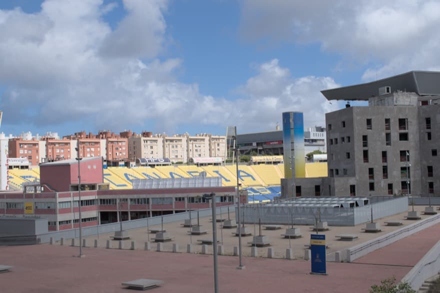 The Estadio de Gran Canaria from the outside on a cloudy summer day.